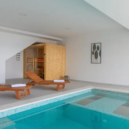 Luxury Blue Moon With Pool Podaca