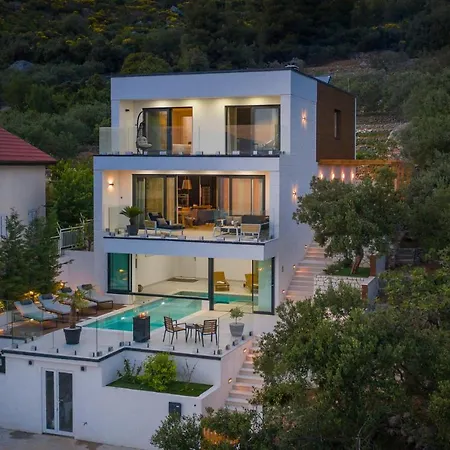 Vila Luxury Blue Moon With Pool *
